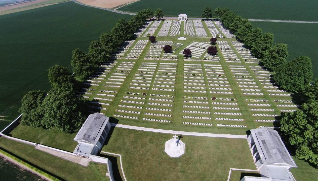 Chavasse House, Chavasse Farm, Somme Hardecourt-aux-Bois Exterior foto